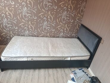 masa jurnal: Təknəfərlik çarpayı, Matras ilə