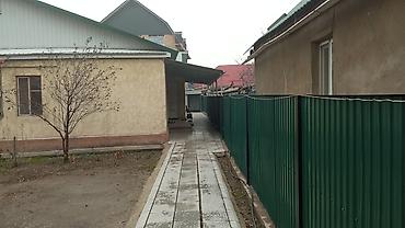 Продажа коттеджей и домов: Продается жилой дом с участком . район Аламединский рынок,Стронг — 1