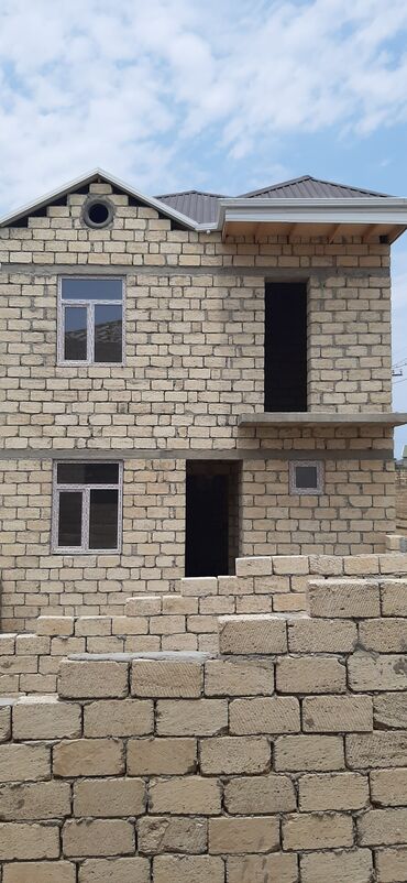 yeni yasamal daxili kreditle evler: 4 otaqlı, 140 kv. m, Təmirsiz