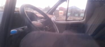 Yük maşınları: Yükdaşıma üçün tentli yüngül yük avtomobili - Korpus: ağ kabin, boz — 6