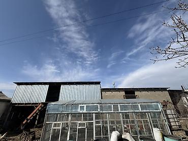 Продажа коттеджей и домов: 🏡 Продаётся капитальный кирпичный дом в центре города 📍 Локация Дом — 13