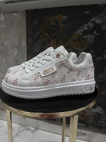 Patike: ⚜🌸🤍 𝐍𝐎𝐕𝐀 𝐊𝐎𝐋𝐄𝐊𝐂𝐈𝐉𝐀 🤍🌸⚜ 𝐁𝐫𝐨𝐣𝐞𝐯𝐢: 36 - 40 𝑪𝒆𝒏𝒂: torbice 3200 din — 10