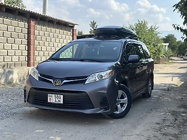 Toyota Sienna: 2018 г., 3.5 л, Автомат, Бензин, Минивэн