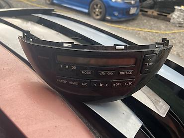 авто фреон: Сenter console Toyota Б/у, Оригинал, Япония — 1
