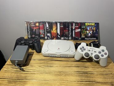 PS2 & PS1 (Sony PlayStation 2 & 1): Playstation 1 (PsOne) İdeal vəziyyətdədi. Bütün diskləri problemsiz