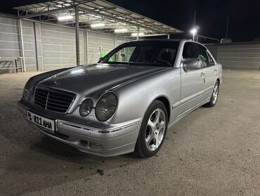 Mercedes-Benz: Mercedes-Benz E 200: 2000 г., 2 л, Механика, Бензин, Седан