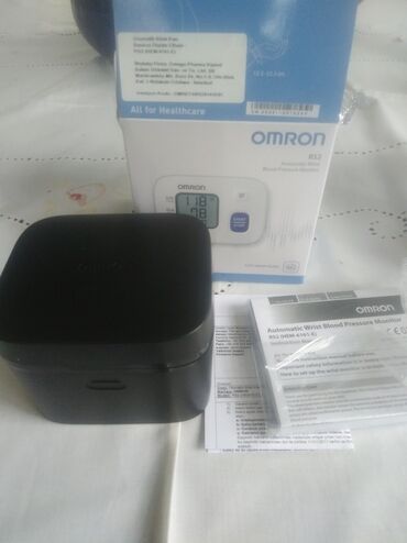 Tonometrlər: Pulsuz çatdırılma!Omron-rs2 hem-6161-e. Tam avtomatik biləkdən təzyiq — 8