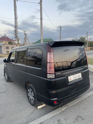 Honda: Honda Stepwgn: 2005 г., 2 л, Минивэн — 4