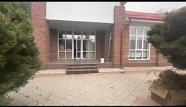 учас: 6 бөлмө жана андан көп, 700 м², Бает — 2