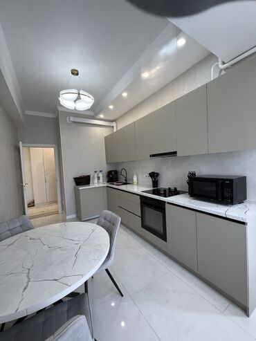 пишпек дом продать: 2 комнаты, 63 м², Элитка, 2 этаж, Дизайнерский ремонт