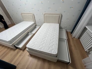 Мебель на заказ: Мебель на заказ, Спальня, Пуфик, Кровать — 17