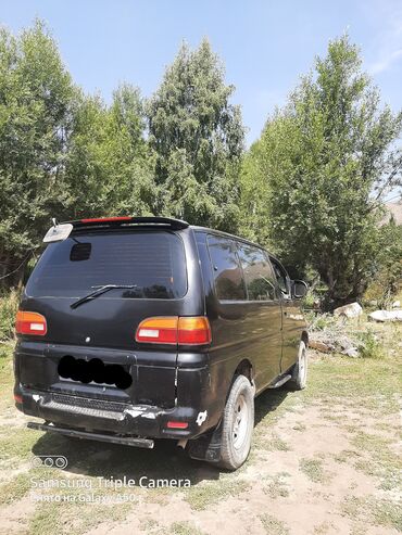 мотоциклы из японии: Mitsubishi Delica: 1996 г., 2.4 л, Автомат, Бензин, Внедорожник