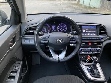 Hyundai: Hyundai Elantra: 2 l | 2019 il Sedan — 13