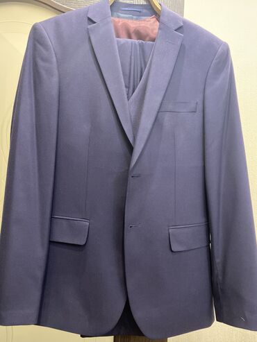 фиолетовые мужские костюмы: Костюм M (EU 38), цвет - Фиолетовый