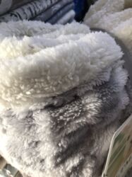 Одеяла и пледы: Плед, Новый, Все сезоны, Двусторонний, Плюшевый — 45