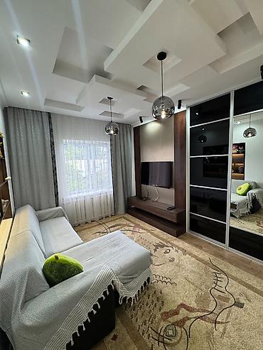 Долгосрочная аренда домов: 400 м², 7 комнат — 18