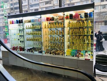 Satış: Marketfde parfumerya işçi həm satış həm reklamçı tələb olunur xanım