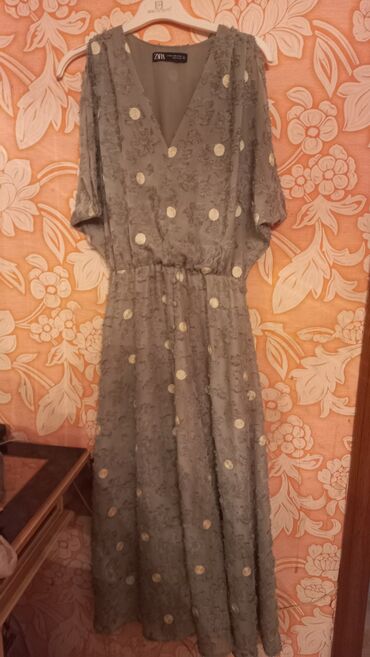 Gündəlik donlar: Qadın geyim dəsti – 4 fərqli model 1) Qırmızı paltar (etikə brendi) - — 8