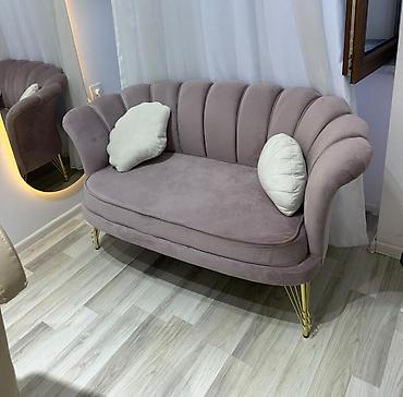 Divan az işlənib 170₼. Endirim üçün qəti yazmayın. Ünvan Razin (NRR)