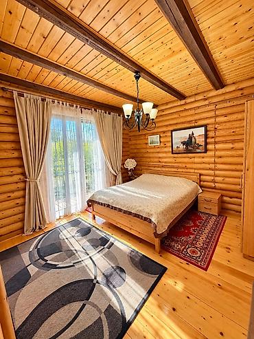 Дома: 5 комнат, 80 м², 6 соток, Электричество, Горячая вода, Холодная вода — 10