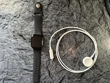 Apple Watch Series 9 серия,41мм АКБ 100%,память 64 гб В комплекте