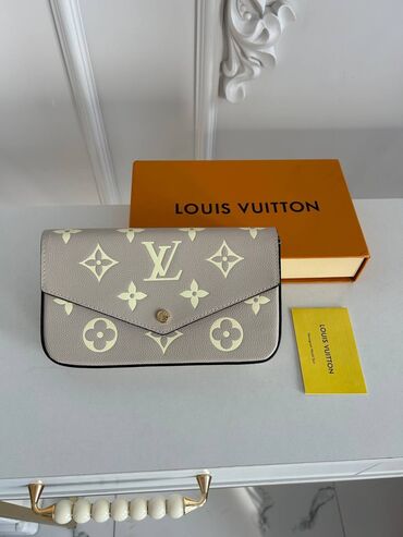 Классические сумки: Классическая сумка, Louis Vuitton, Китай, Материал: Натуральная кожа, Жёсткая конструкция, Съёмный кошелек, Женские, Новый