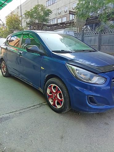Унаа: Hyundai Solaris: 2011 г., 1.4 л, Автомат, Бензин, Хетчбек — 2