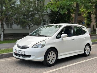 Honda: Honda Jazz: 2007 г., 1.3 л, Механика, Бензин, Хэтчбэк