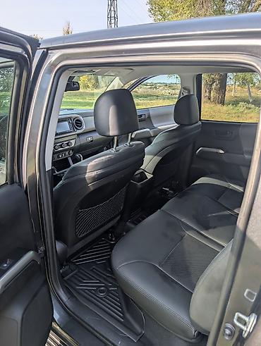 sr5: Toyota Tacoma: 2019 г., 3.5 л, Автомат, Бензин, Пикап — 7