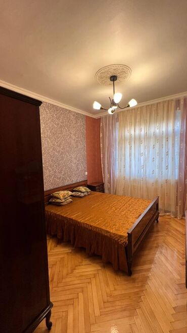 Uzunmüddətli kirayə mənzillər: Həzi aslanov metrosunu çıxışı,Grand marketin üstündə,9 mərtəbənin,6-cı — 3