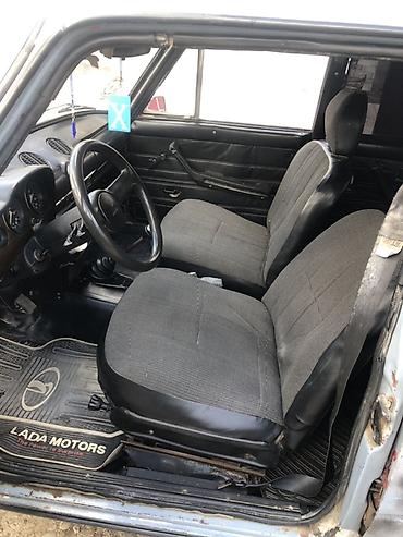 VAZ (LADA): VAZ 2101 sedan - Kuzov: 4 qapı, açıq mavi rəng, xrom bamperlər — 3