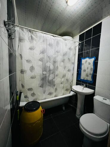 Посуточная аренда квартир: 1 комната, Душевая кабина, Постельное белье, Кондиционер — 8