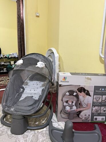 трансформер робот: Продаю детский шезлонг Не использованный С упаковки Детский