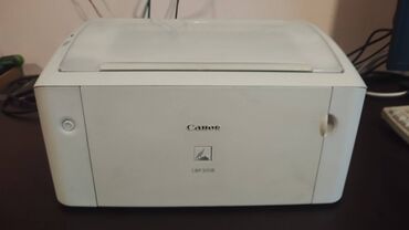 Принтеры: Продаю принтер Черно-белый Canon lbp3018 в хорошем состоянии и новым