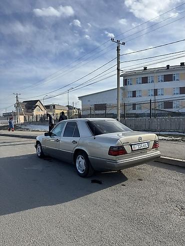 Mercedes-Benz: Mercedes-Benz W124: 1993 г., 2 л, Автомат, Бензин, Седан — 2