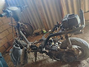 07 masin səkilləri: Xr 50 bkazer mopet satlr - Çərçivə: metal karkas, ön və arxa hissə — 5
