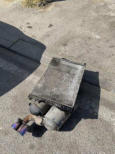 bmw e39 radiator: BMW e39, 2000 il, Orijinal, Almaniya, İşlənmiş — 4