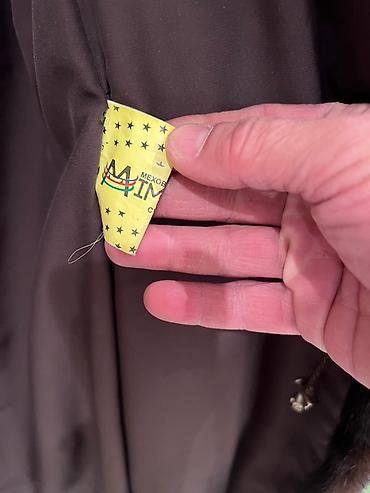 Kürklər: Leninqraddan alinib tezedi.Təbii xəzli qadın kürkü. Tünd qəhvəyi — 4