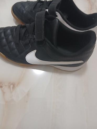nike lilly: Nike Tiempo dečije patike za fudbal u dvorani (indoor) - Model: Nike — 5