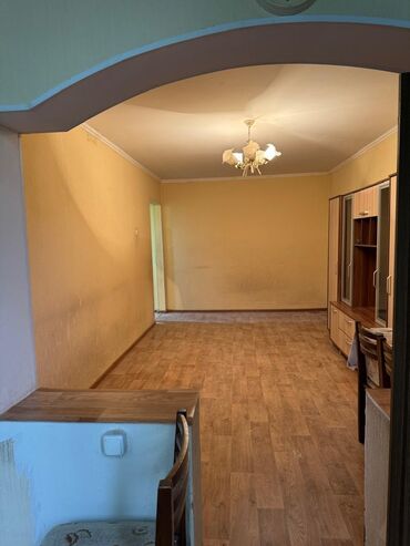снять квартиру в районе автовокзала: 1 комната, 34 м², 104 серия, 2 этаж, Косметический ремонт