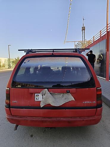 opel 1996: Opel Astra: 1.6 l | 1996 il 271000 km Universal — 8