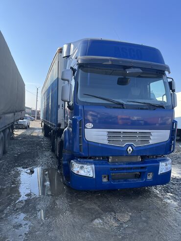 грузовые автомобили рено: Тягач, Renault, 2013 г., Тентованный