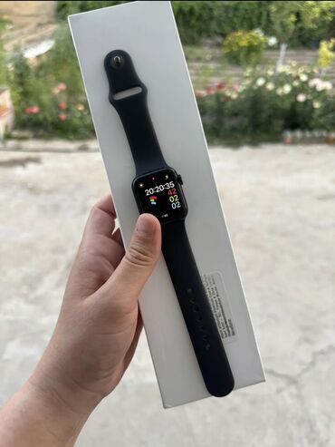 продаю набор: Продается Apple Watch SE 2 поколения 40мм В отличном состоянии, на