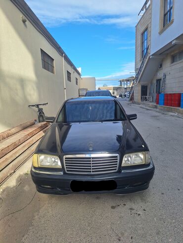 Mercedes-Benz: Mercedes-Benz C 200: 2 l | Sedan — 9