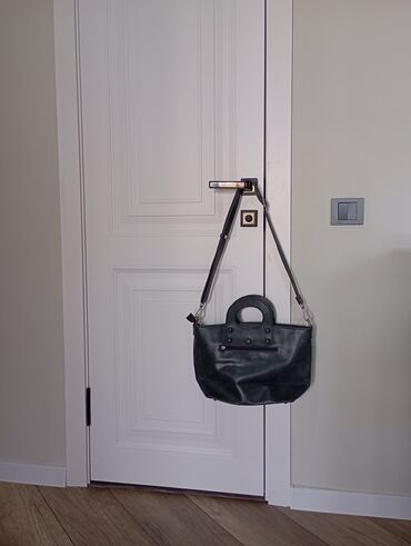 Классические сумки: Сумки из от 500 до 5000 сом — 4