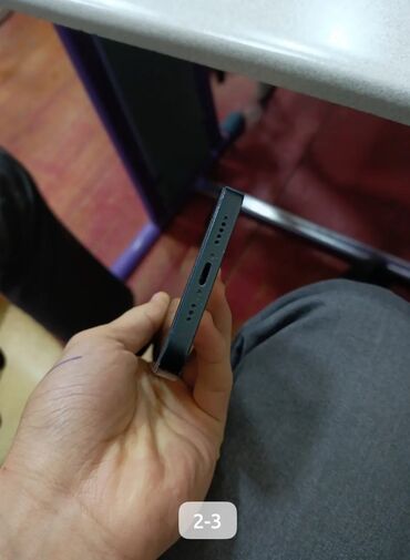 Apple iPhone: IPhone 13, 128 GB, Midnight, Simsiz şarj, Face ID
