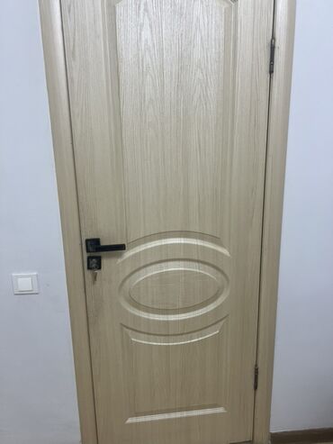 металлические двери бу: Жабык ички эшик, Колдонулган