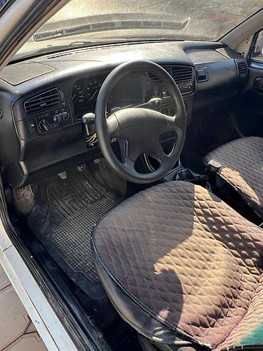 bmb e36: Volkswagen Golf: 1994 г., 1.8 л, Механика, Бензин, Хэтчбэк — 4
