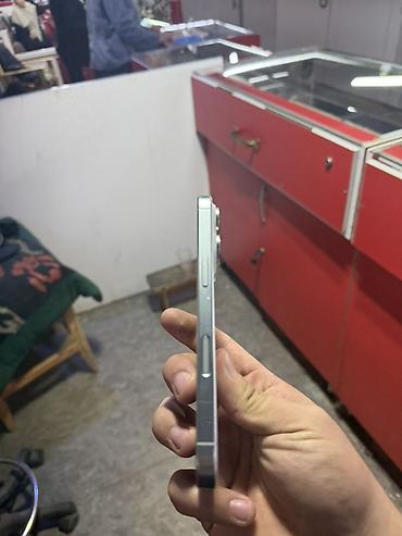 Мобильные телефоны: IPhone 16 Pro, Новый, 128 ГБ, Серебристый, 92 % — 7