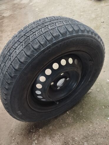 зимняя шина 19565r15: Шины 195 / 60 / R 14, Зима, Б/у, 1 шт, Легковые, Bridgestone